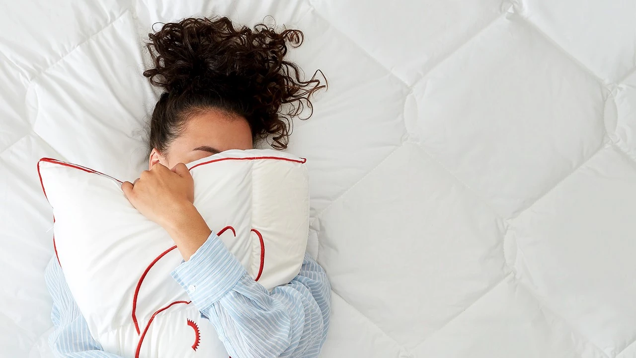 Neksteunkussen Silvana Support Grenat Neksteunkussen Silvana Support Grenat -Beter Bed Neksteunkussen Silvana Support Grenat 1